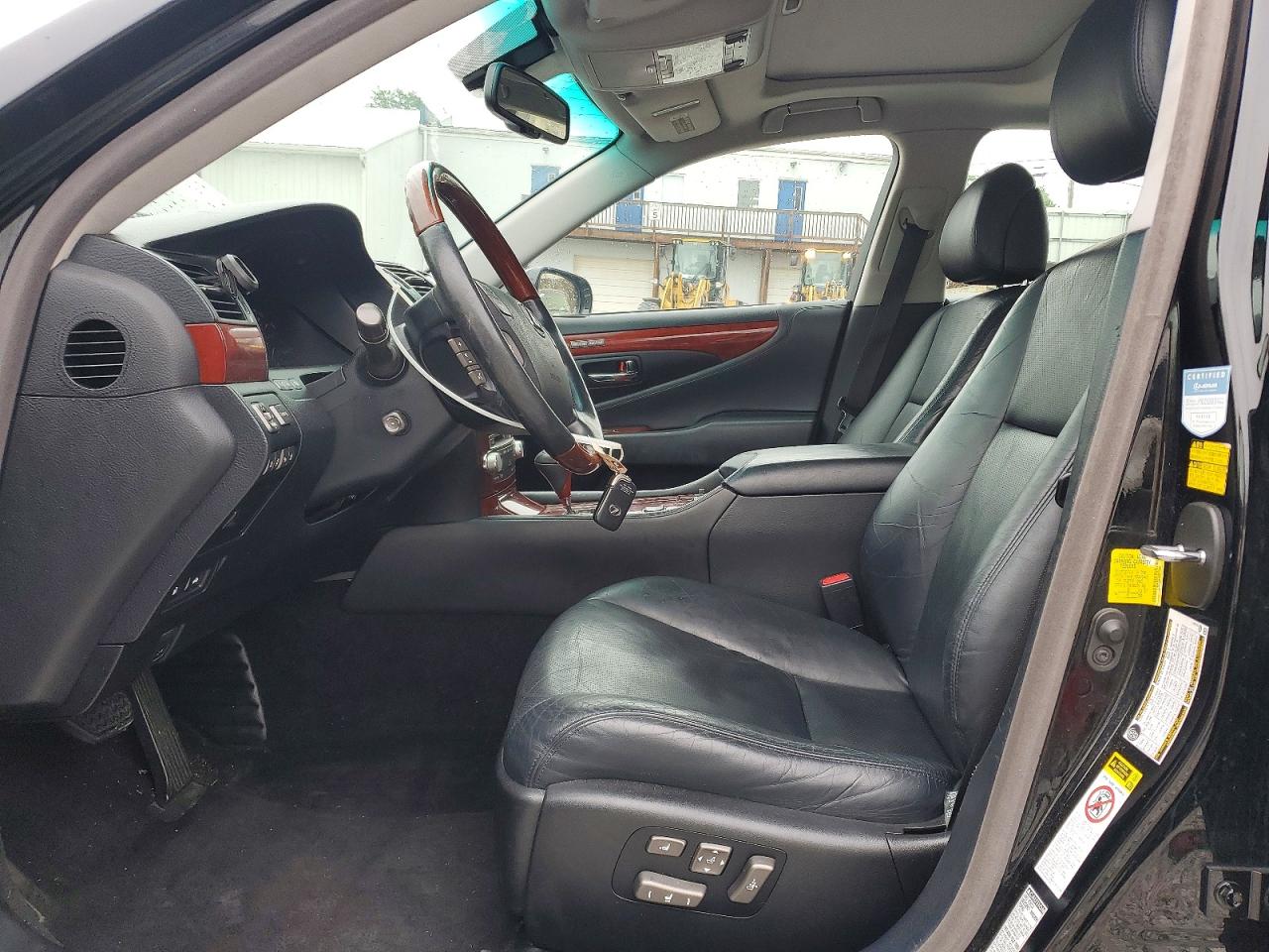Lexus LS 460