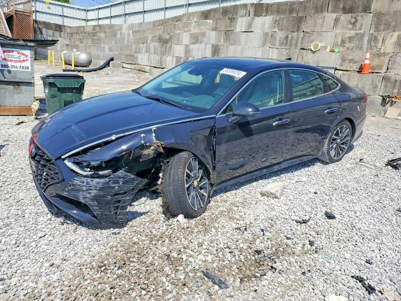 Salvage Hyundai SONATA Image