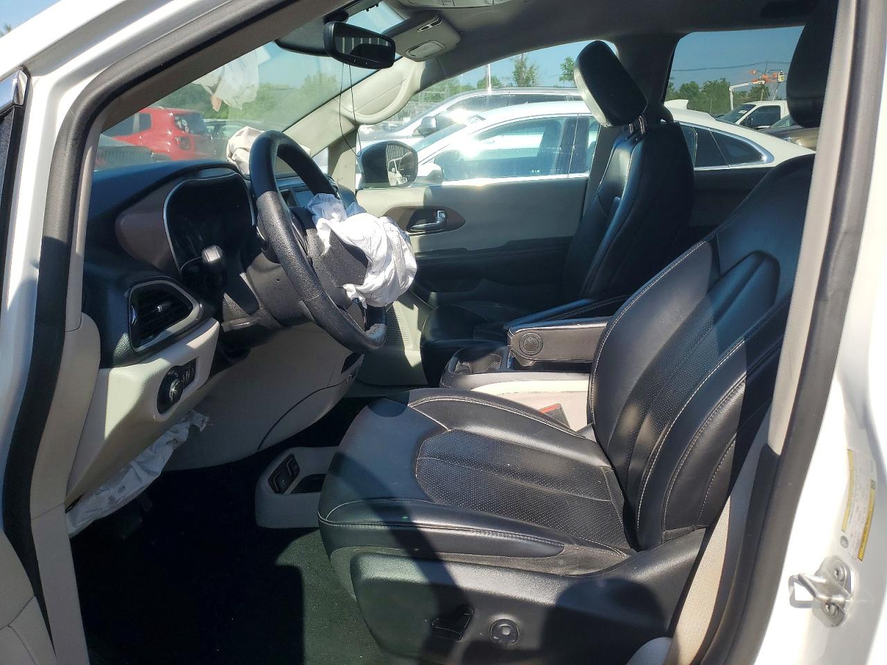 Chrysler Minivan Lxi
