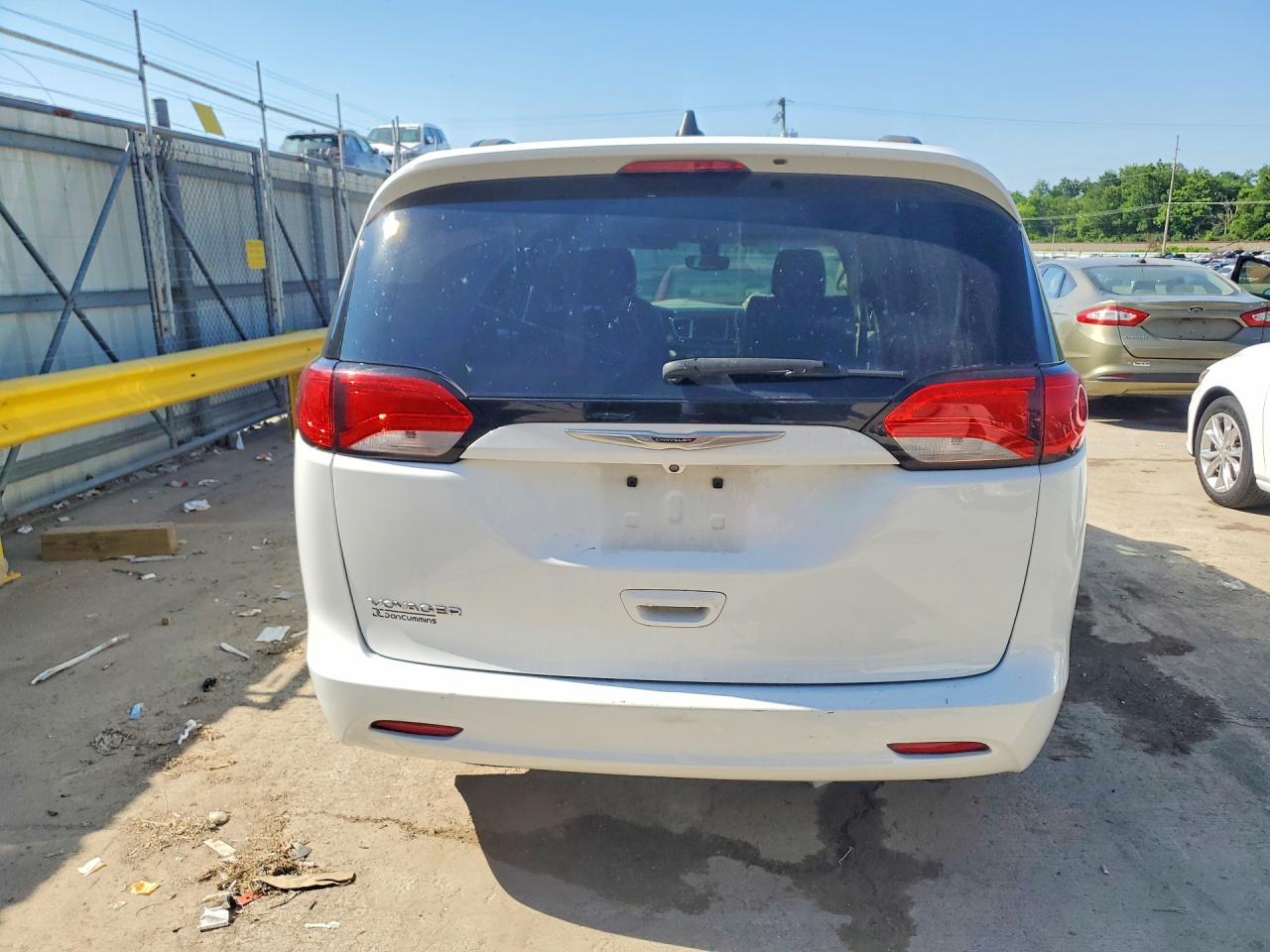 Chrysler Minivan Lxi