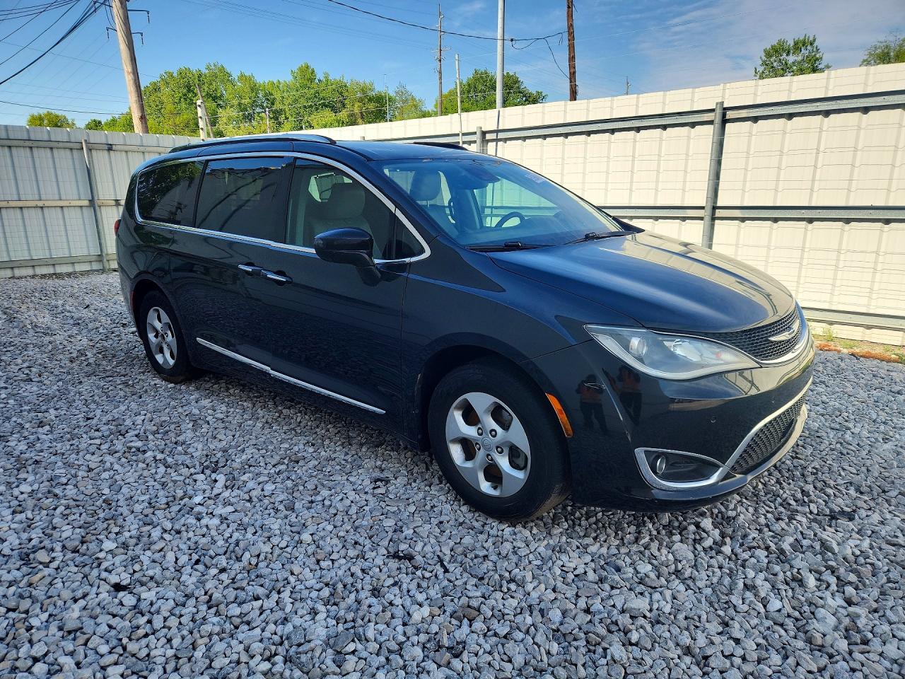 Chrysler Pacifica Touring L Plus