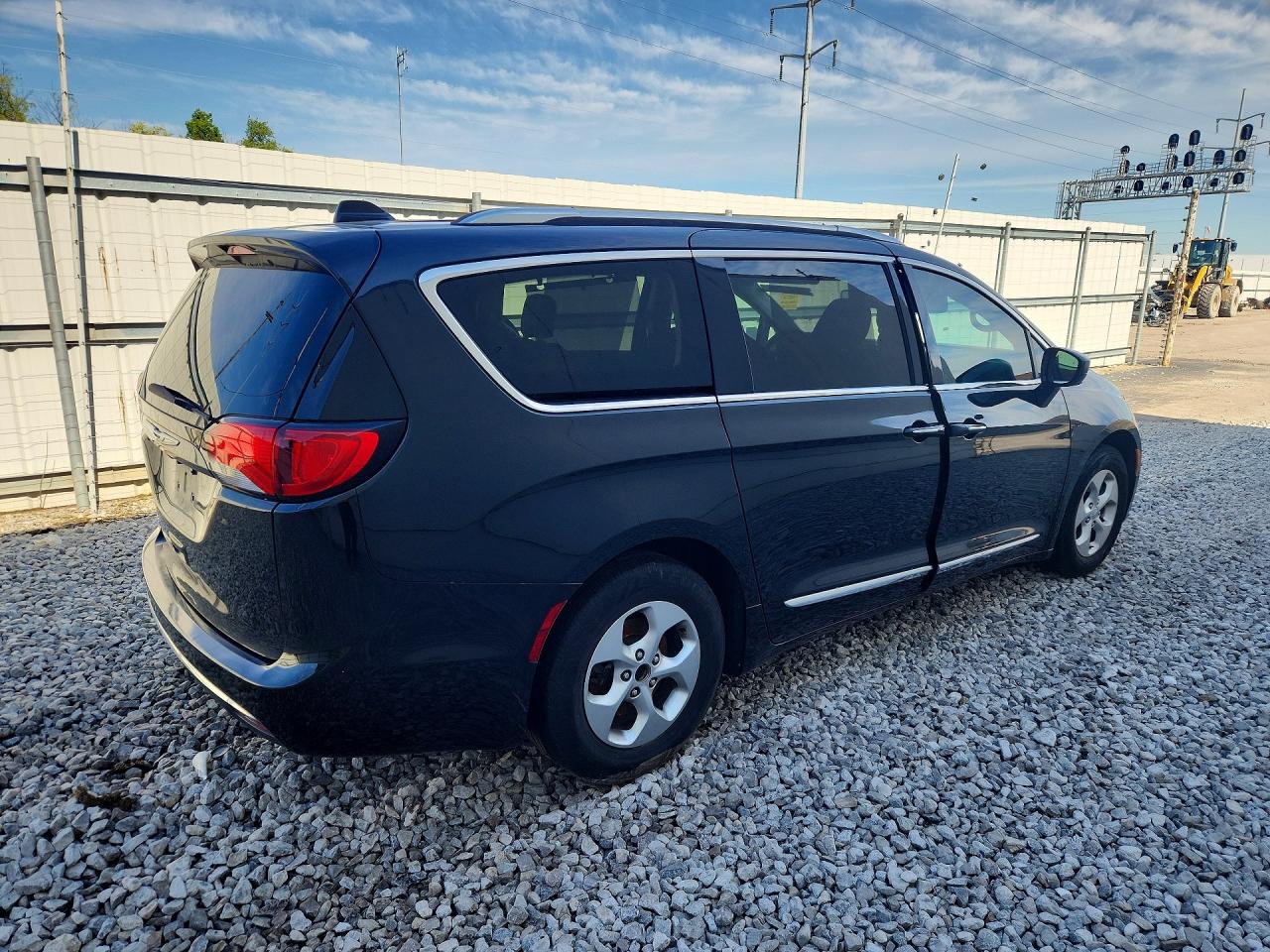 Chrysler Pacifica Touring L Plus