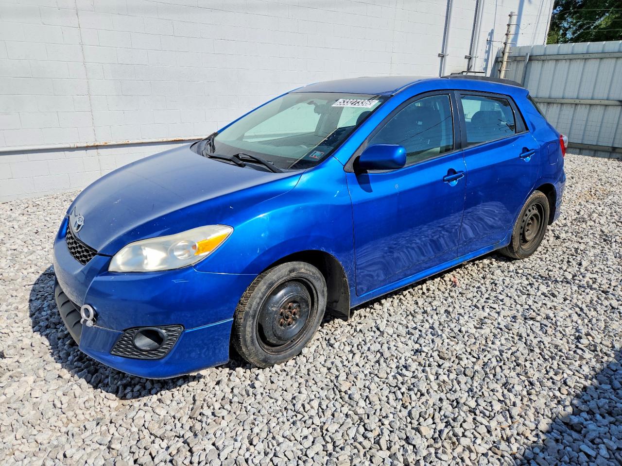 Salvage Toyota Matrix Image