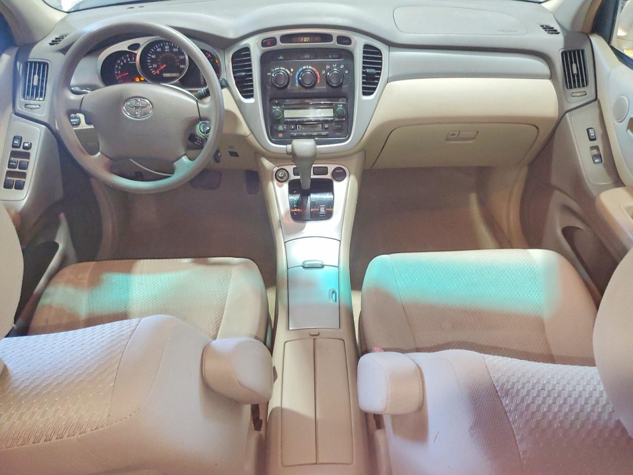Toyota Highlander Base