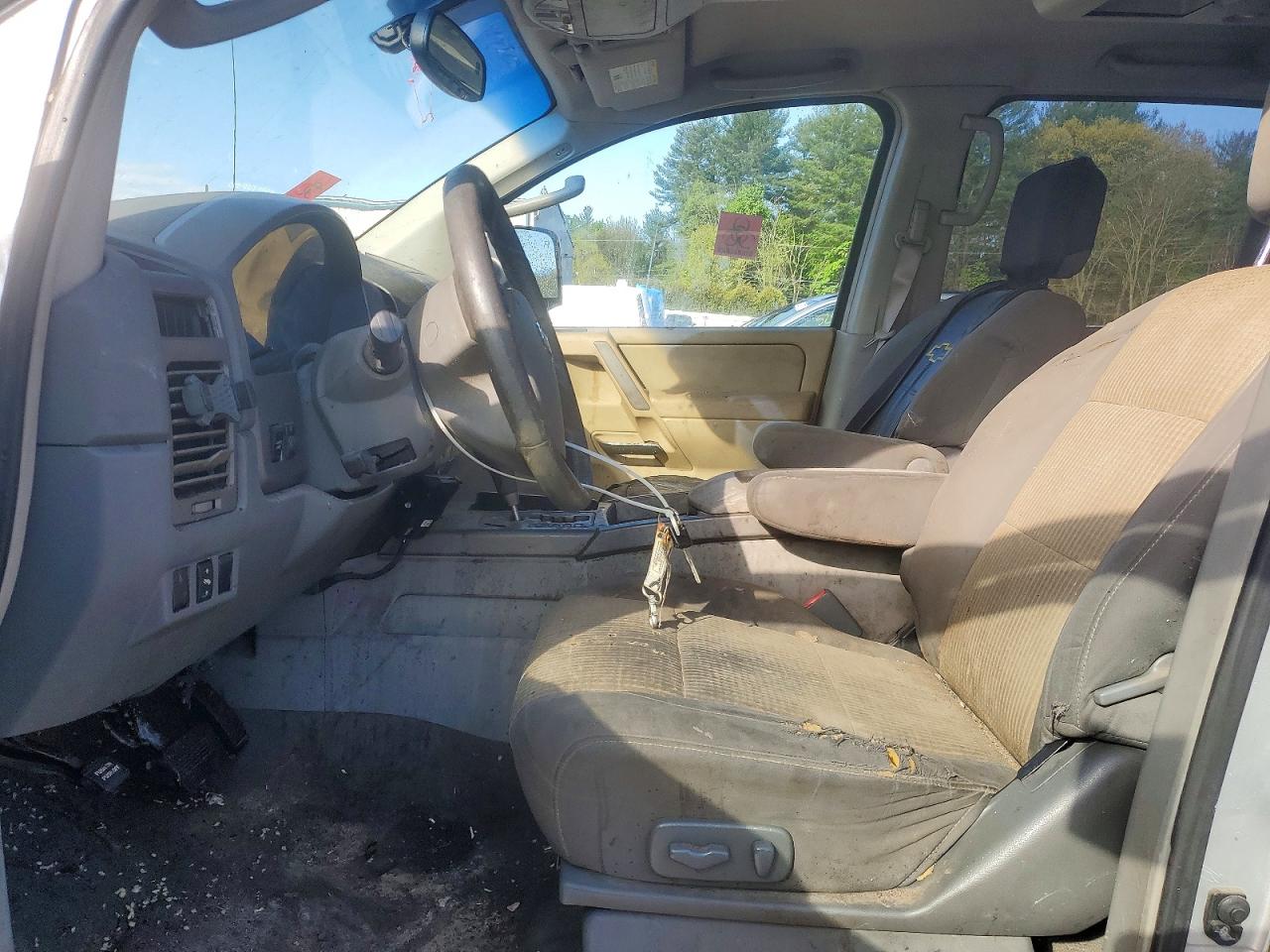 Nissan Titan Xe