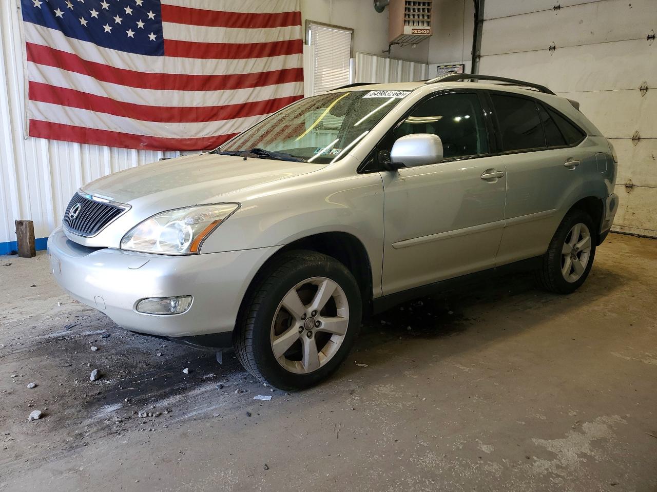 Salvage Lexus RX Image