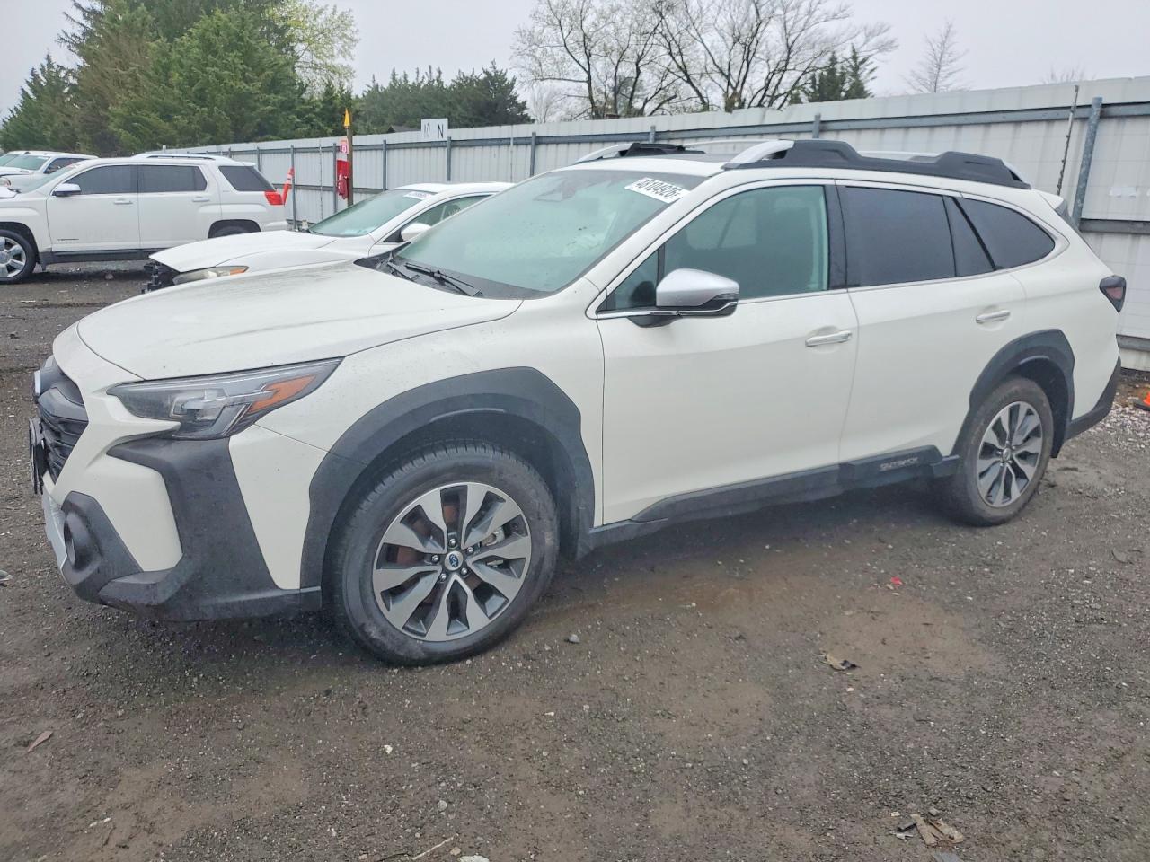 Salvage Subaru Outback Image