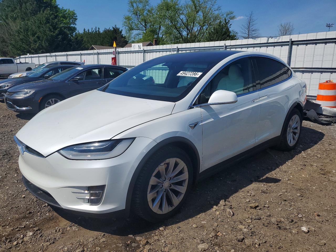 Salvage Tesla Model X Image