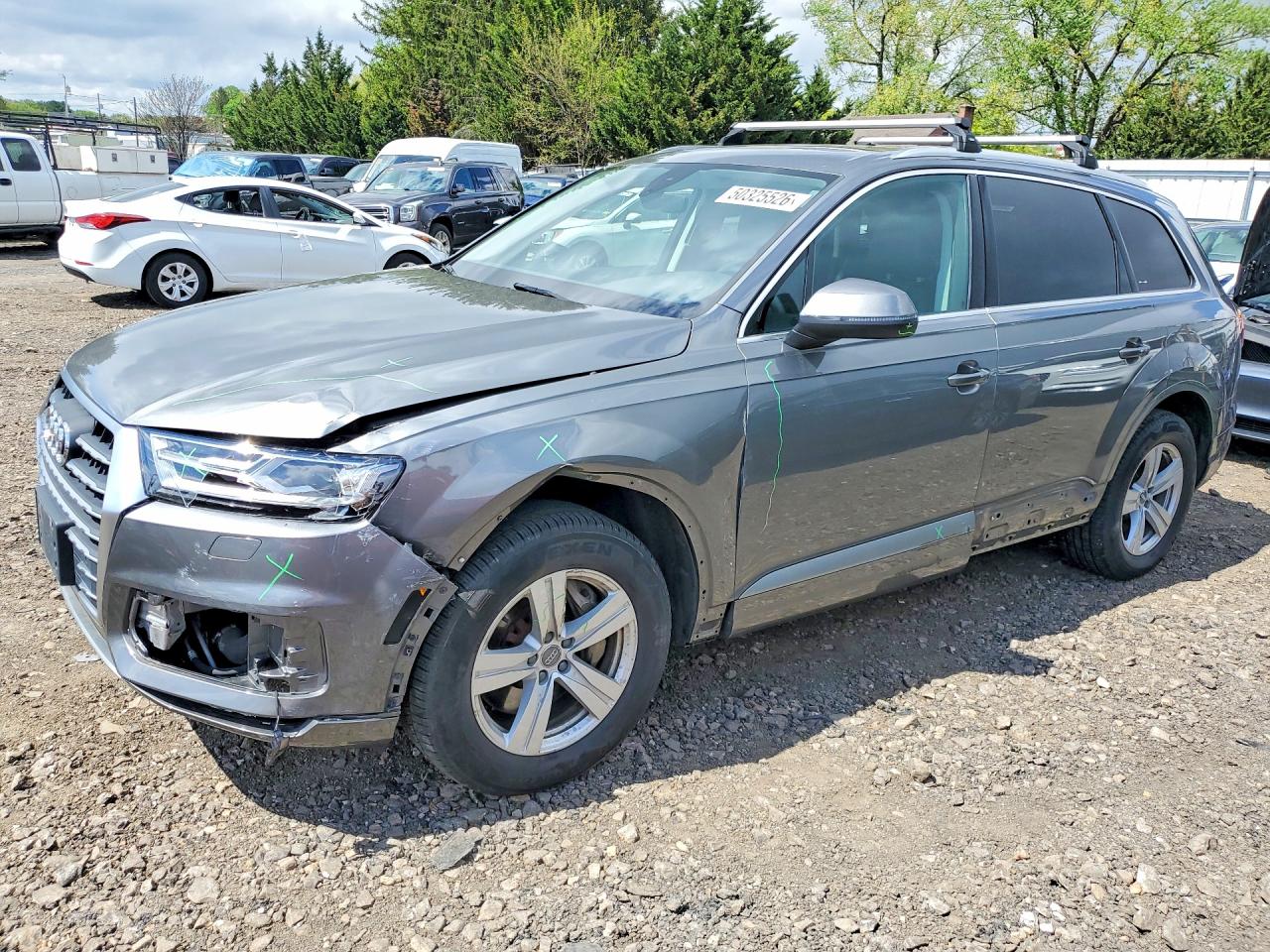 Salvage Audi Q7 Image