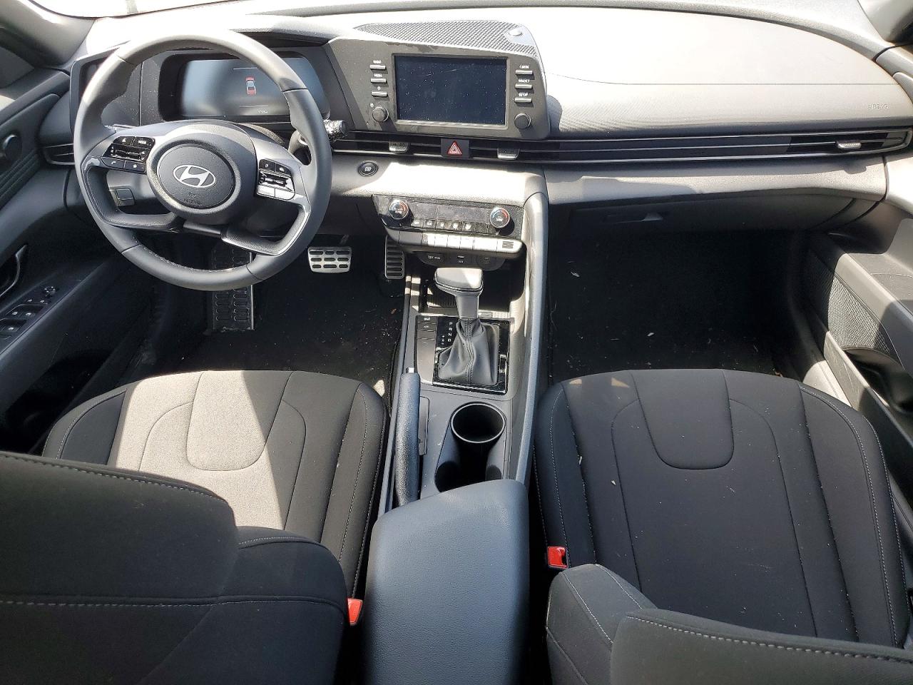 Hyundai ELANTRA Sel Sport