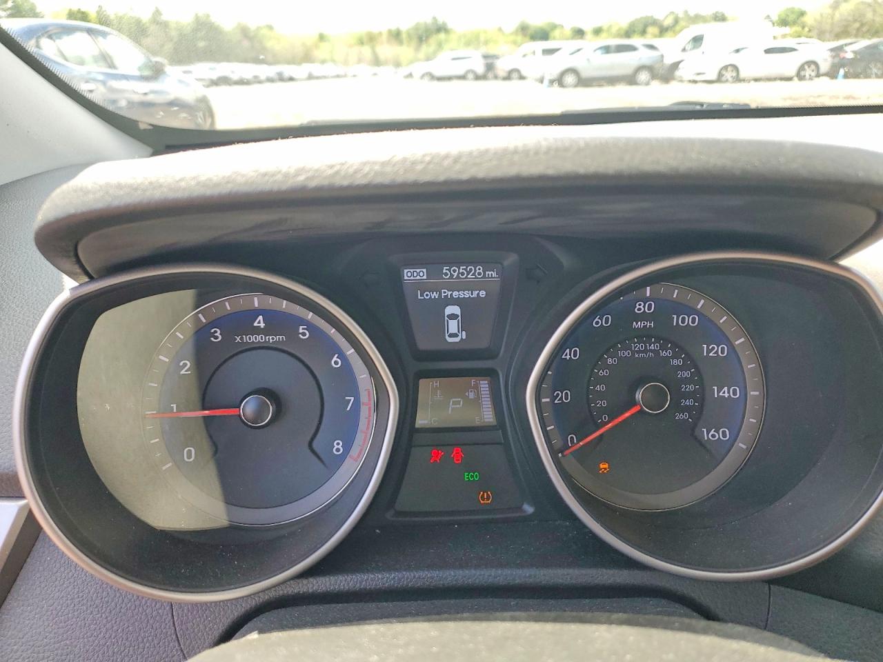 Hyundai ELANTRA Base