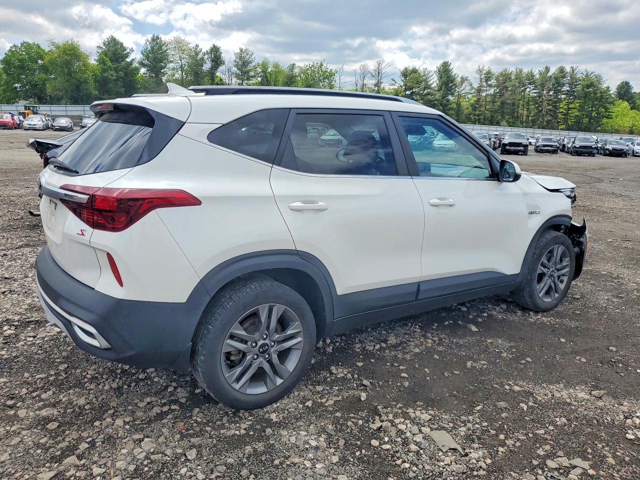 Kia Seltos S