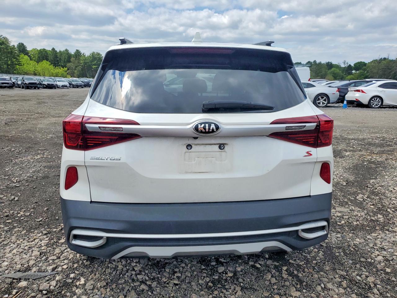 Kia Seltos S