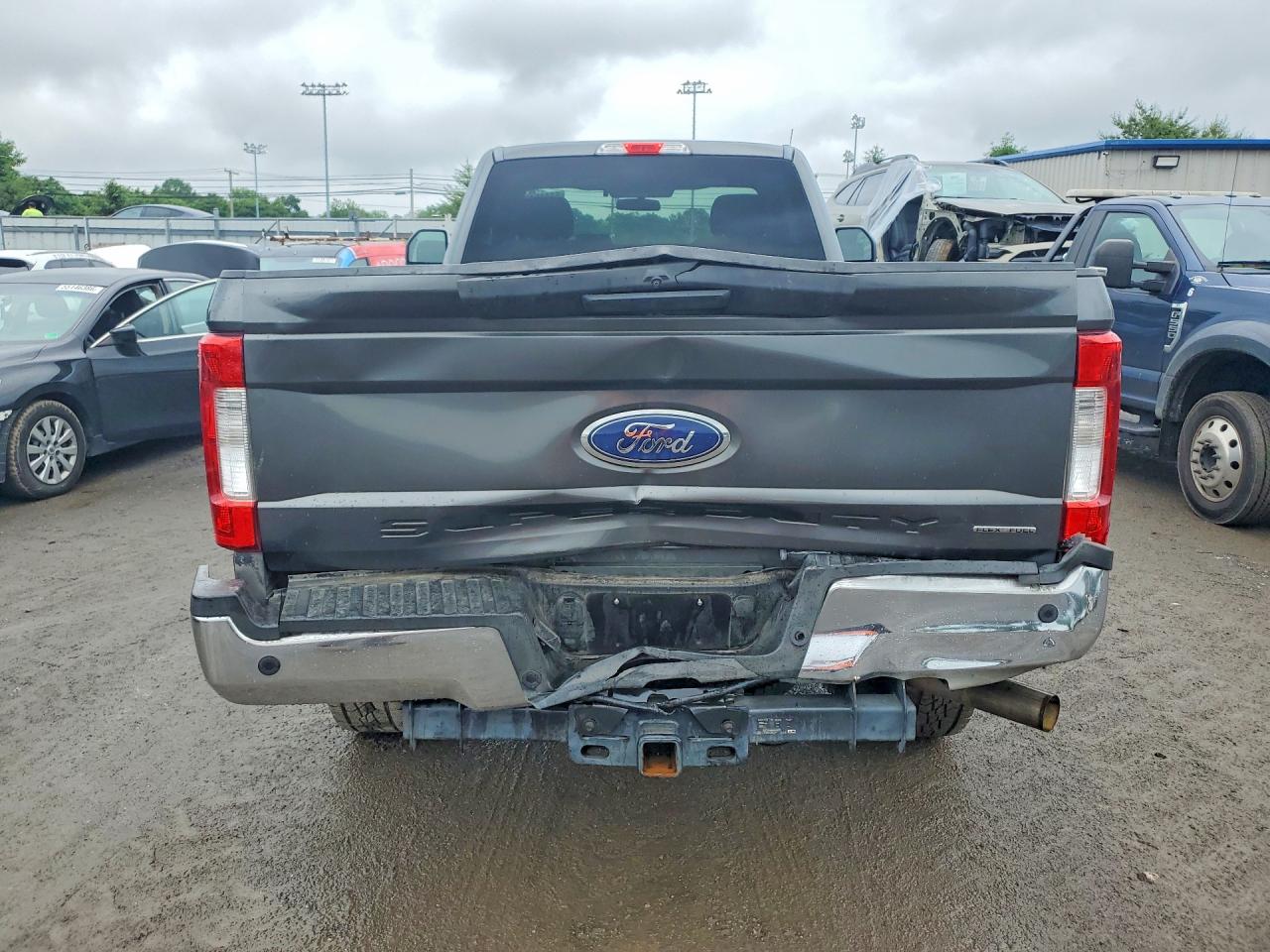 Ford F-250 Super Duty