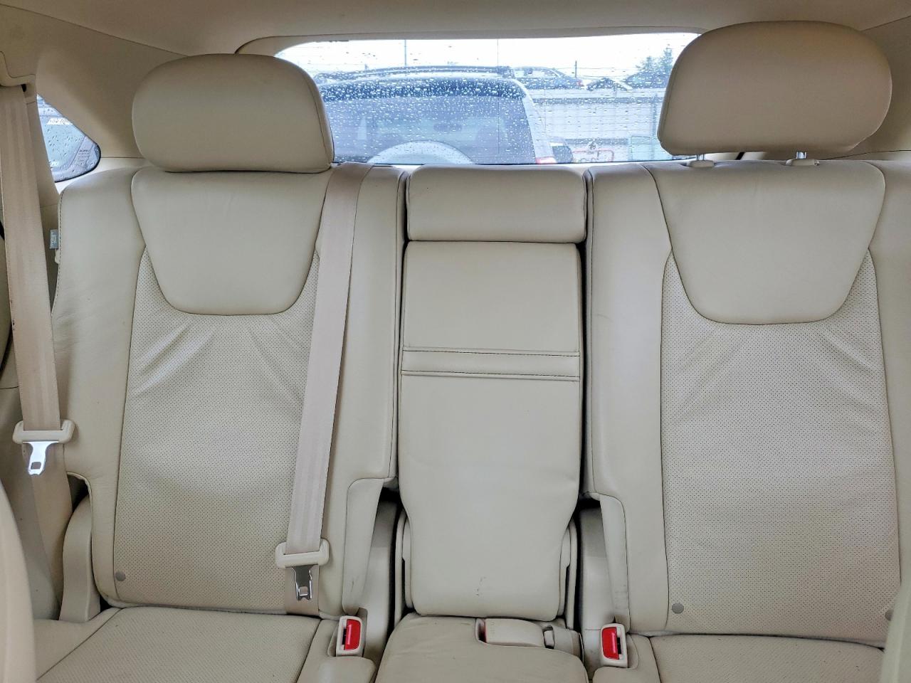Lexus RX Base