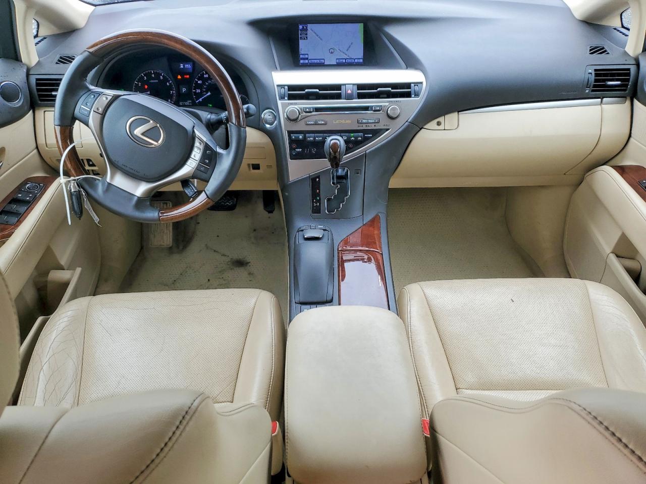 Lexus RX Base