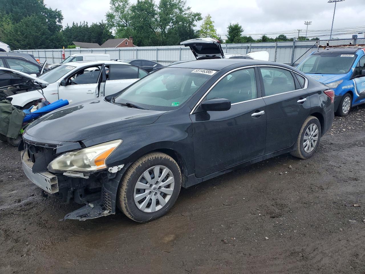 Salvage Nissan Altima Image