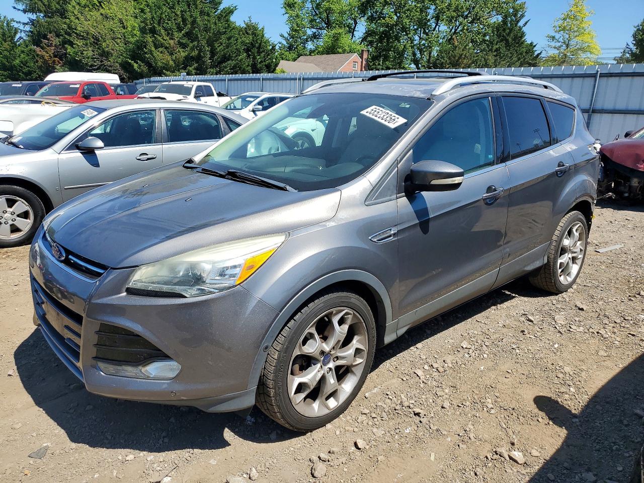 Salvage Ford Escape Image