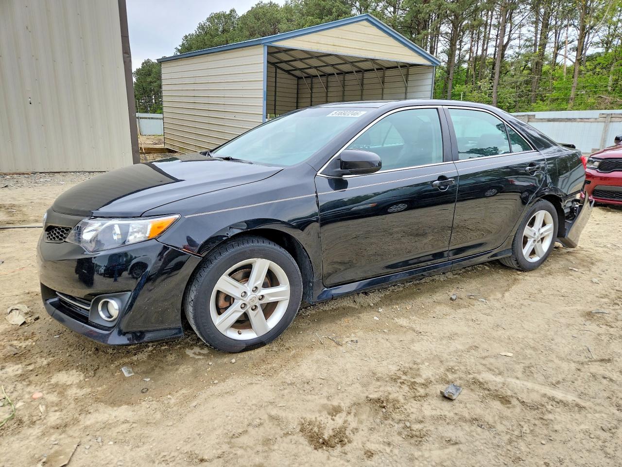 Salvage Toyota Camry Image