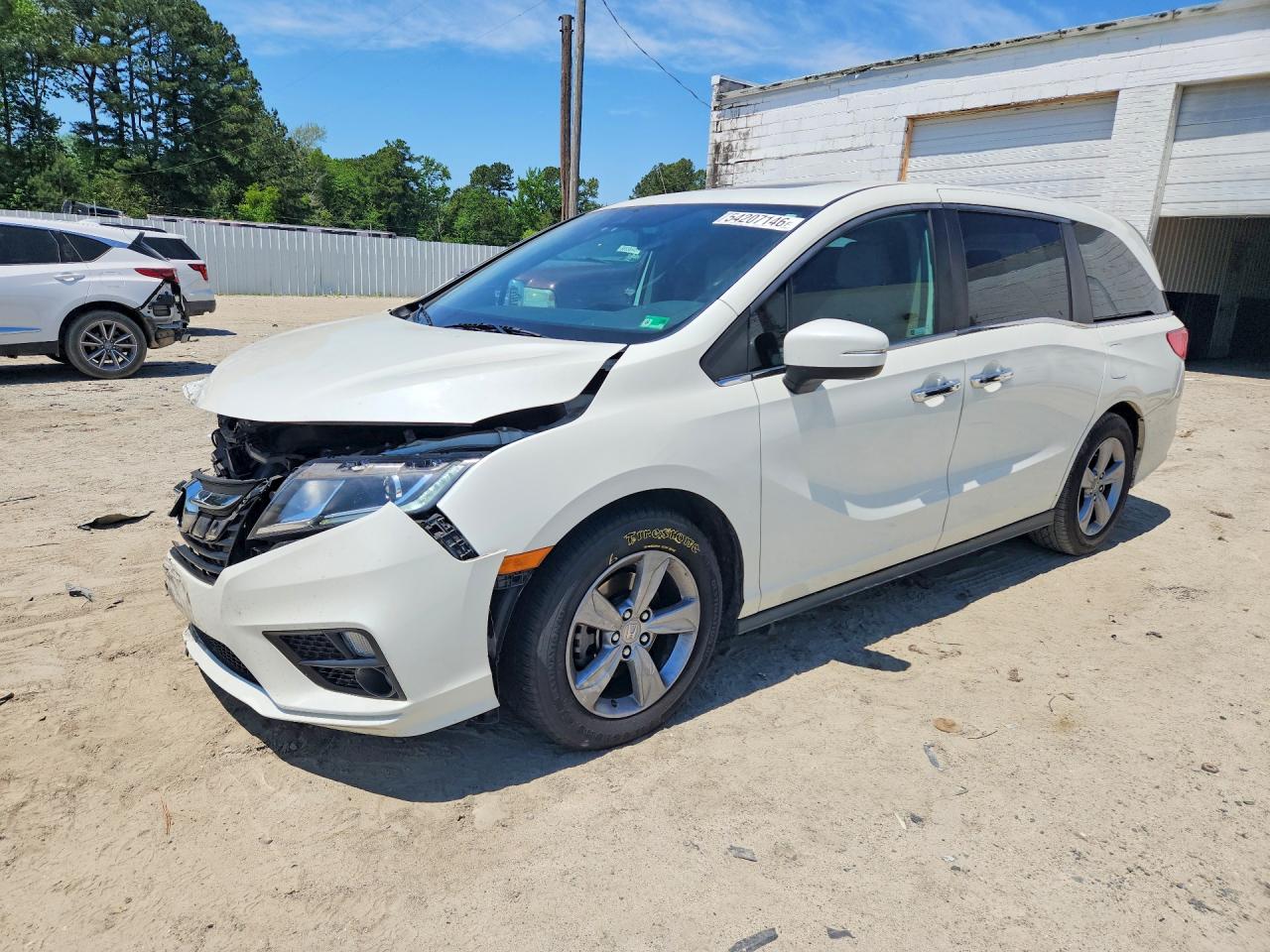 Salvage Honda Odyssey Image