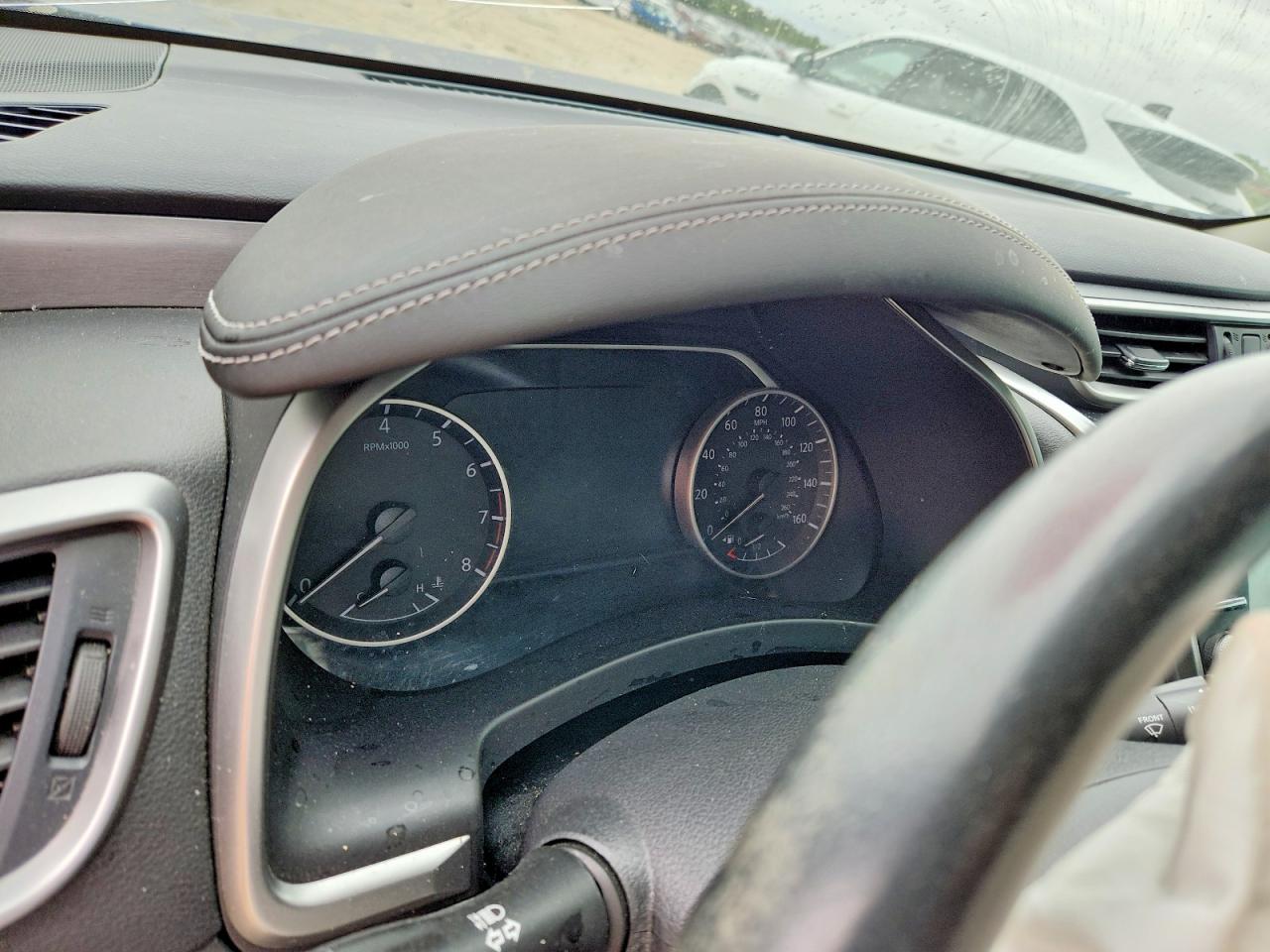 Nissan Murano Sv