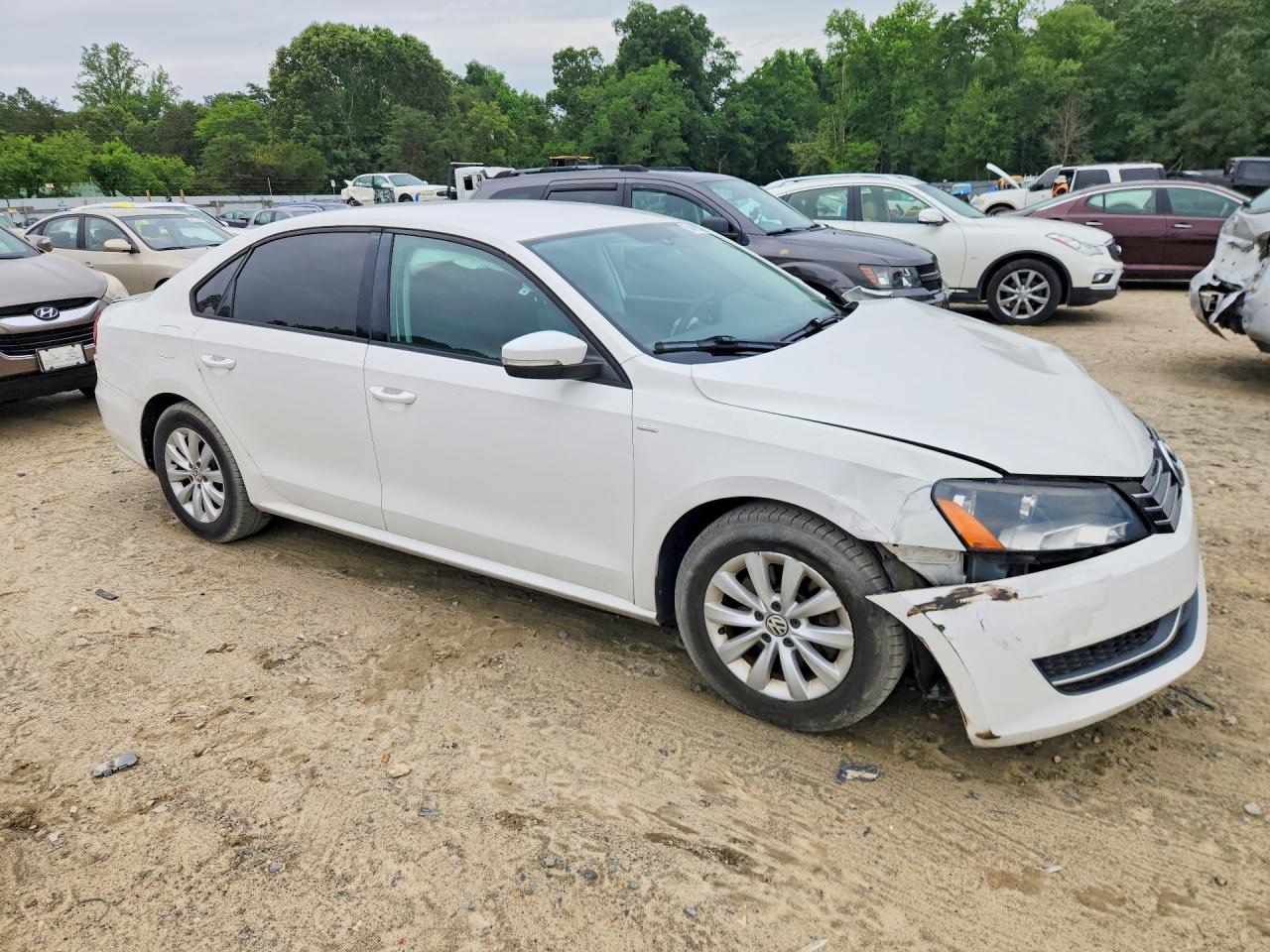 Volkswagen Passat S