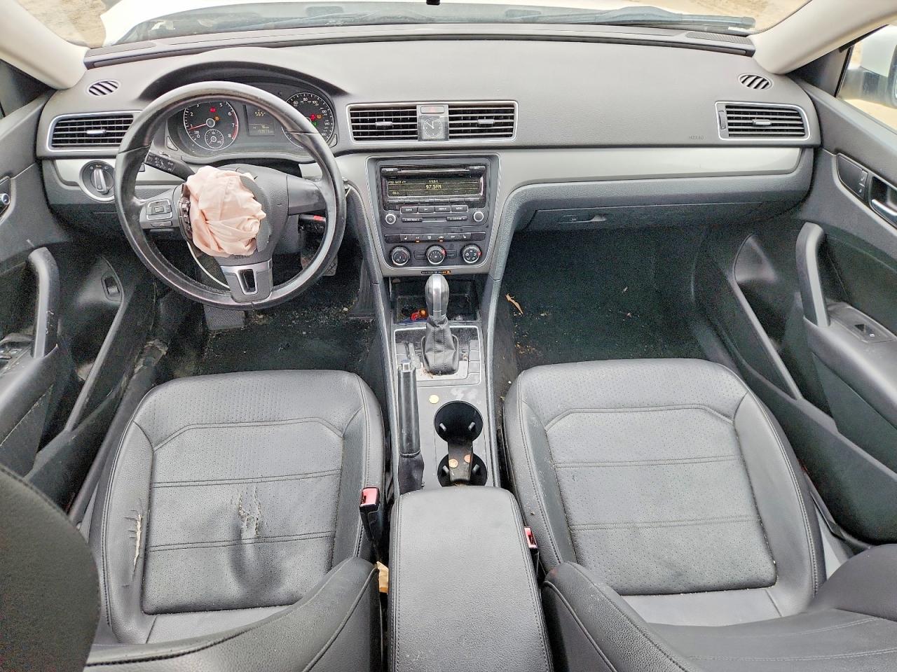 Volkswagen Passat S