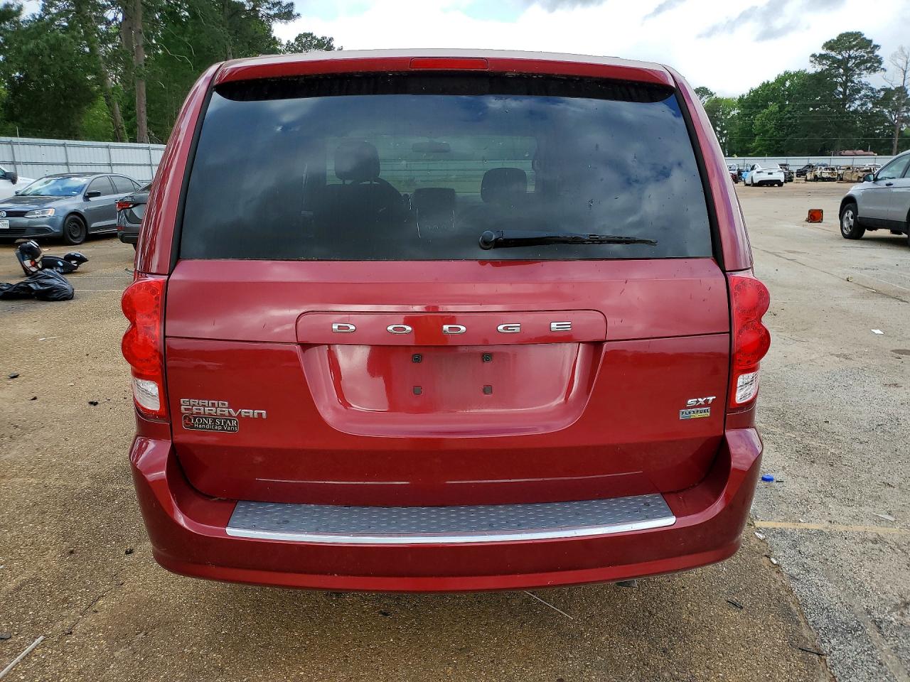 Dodge Caravan Sxt