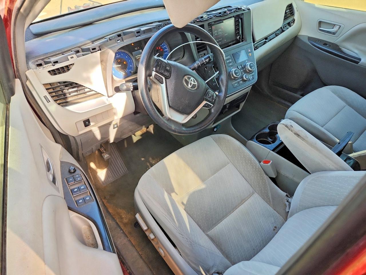 Toyota Sienna