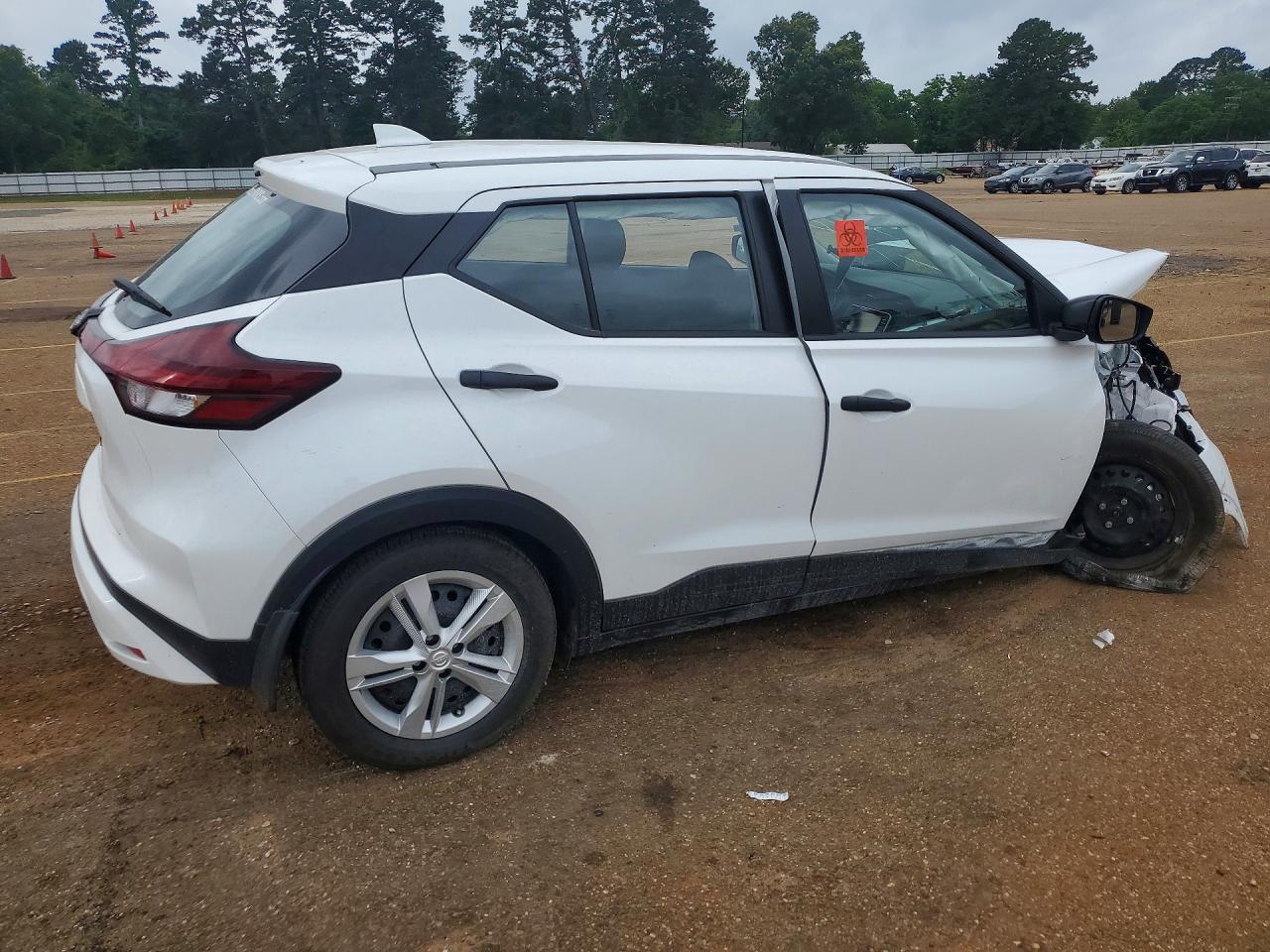 Nissan Kicks Play S