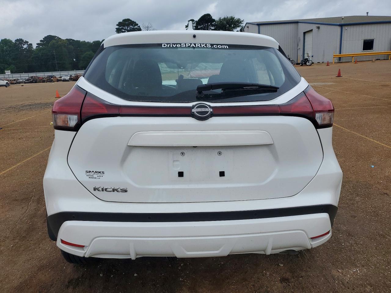 Nissan Kicks Play S