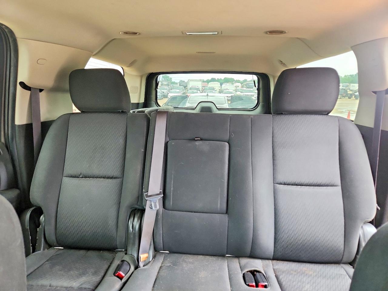 Chevrolet Suburban C1500 Ls