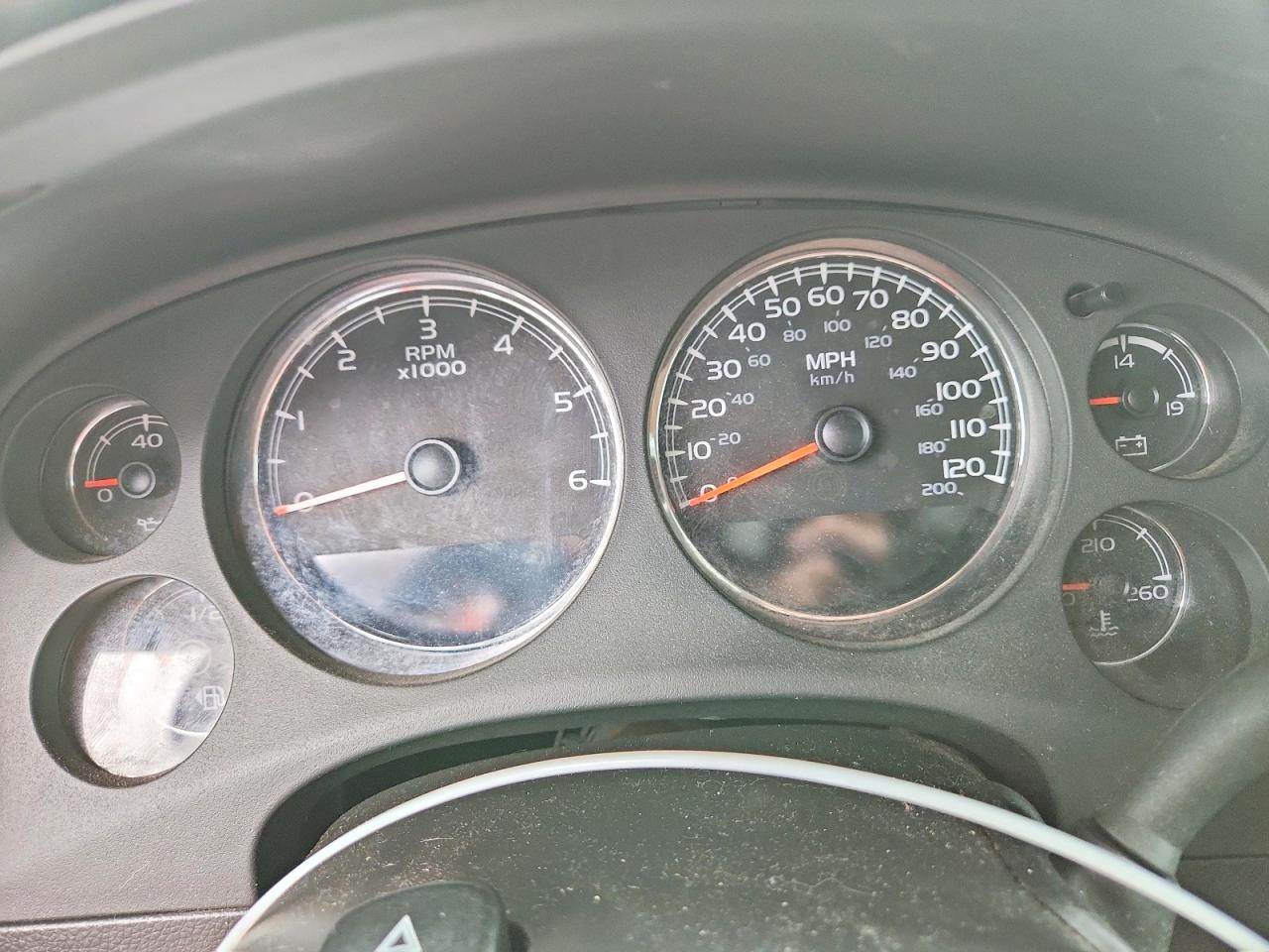 Chevrolet Suburban C1500 Ls