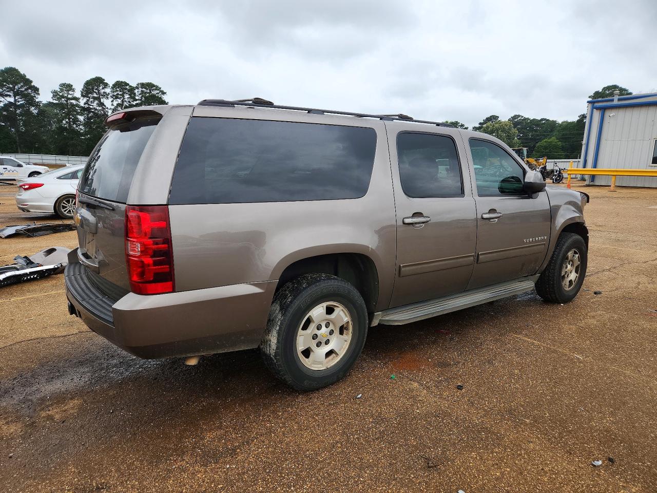 Chevrolet Suburban C1500 Ls