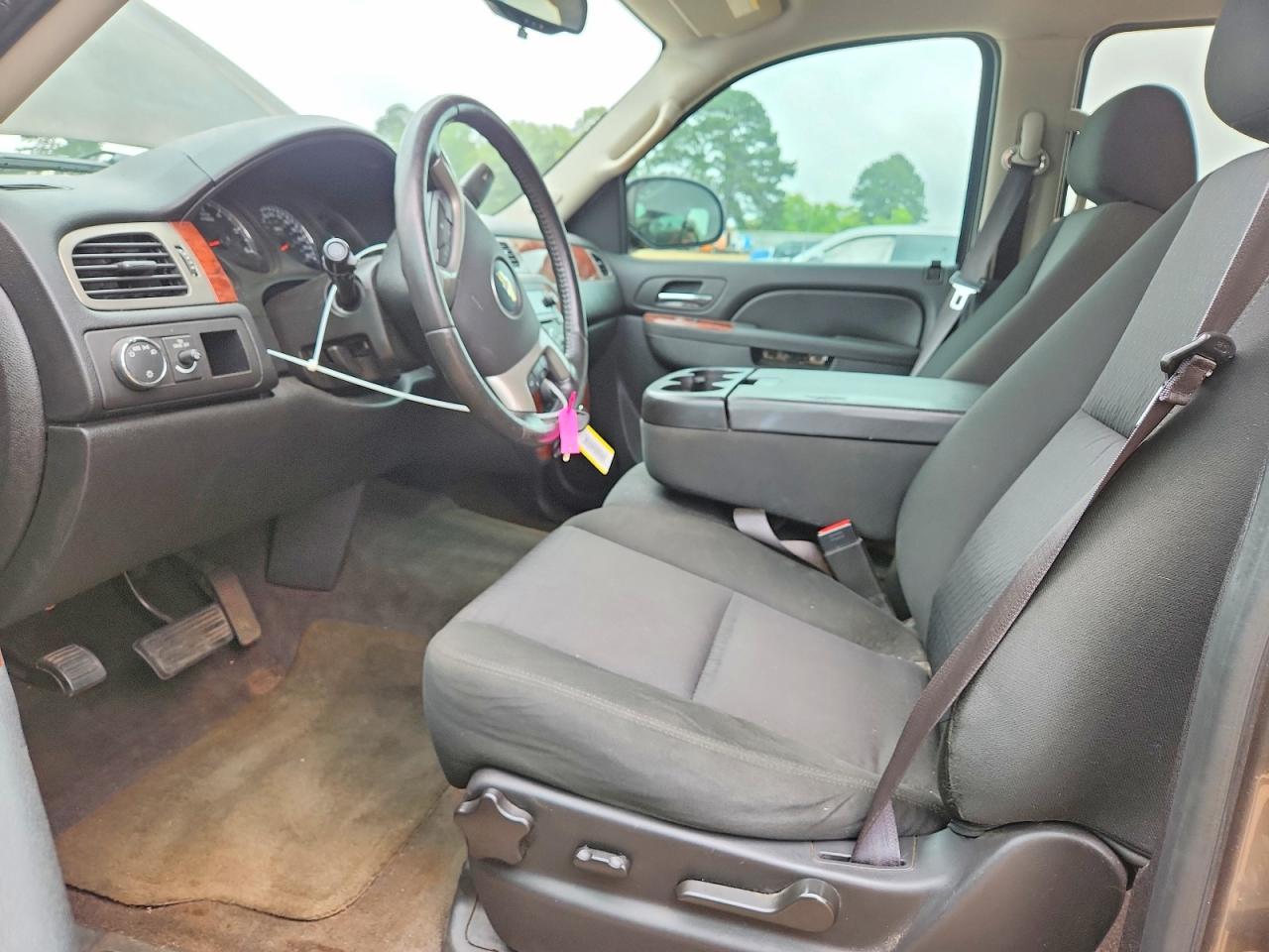 Chevrolet Suburban C1500 Ls