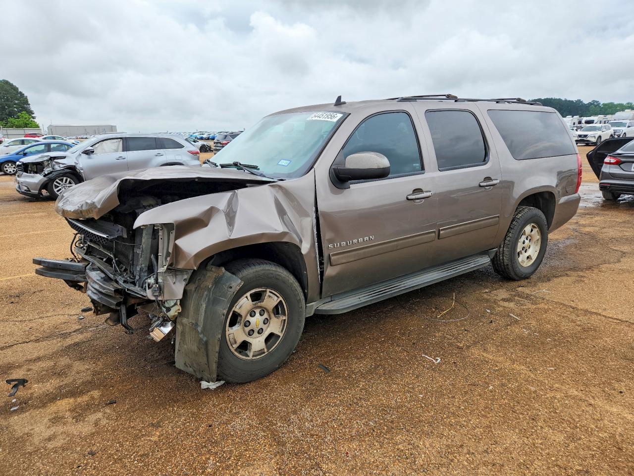 Salvage Chevrolet Suburban Image