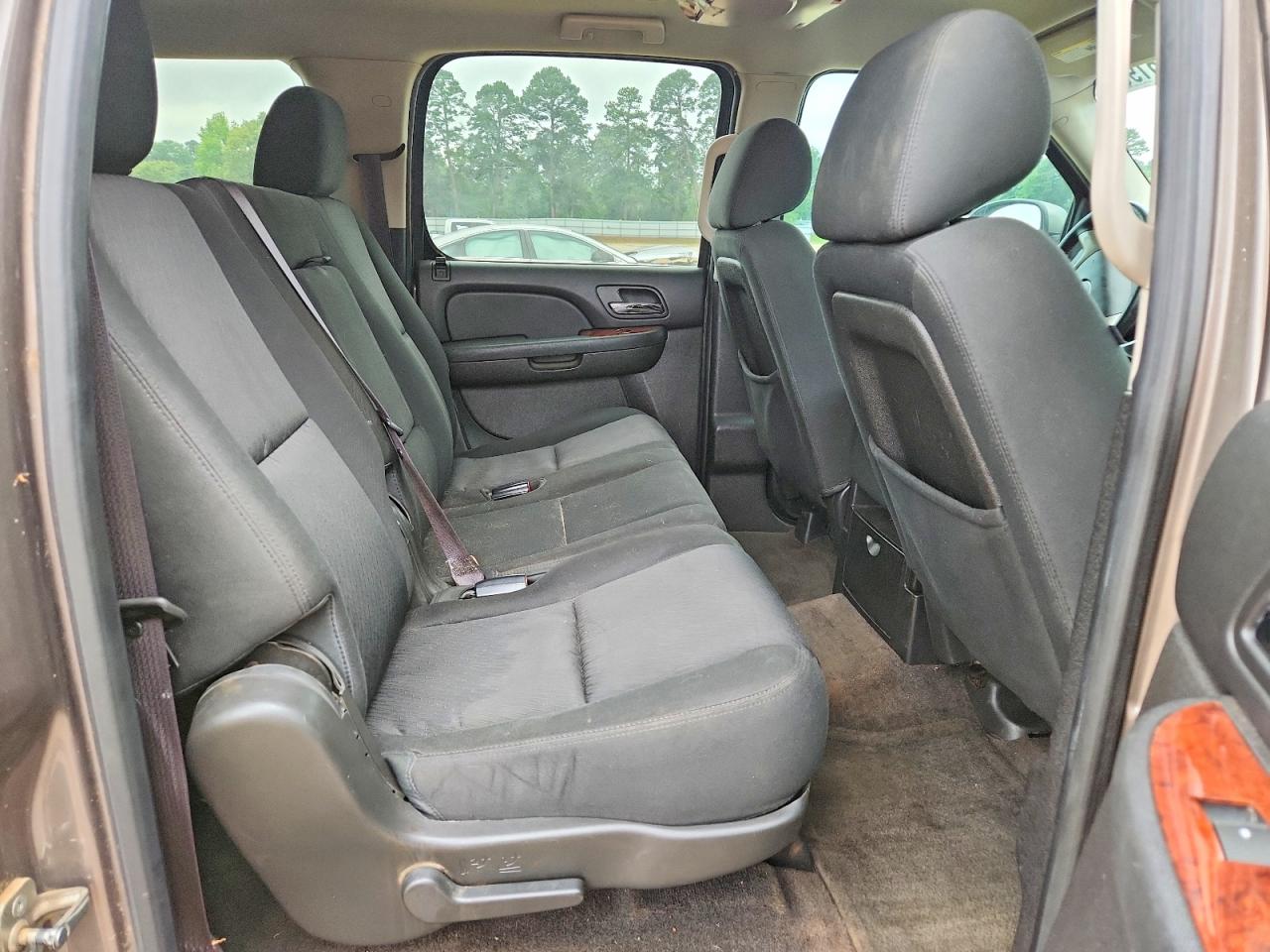 Chevrolet Suburban C1500 Ls