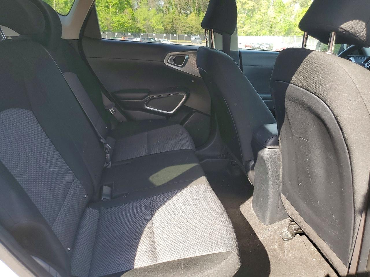 Kia Soul Lx