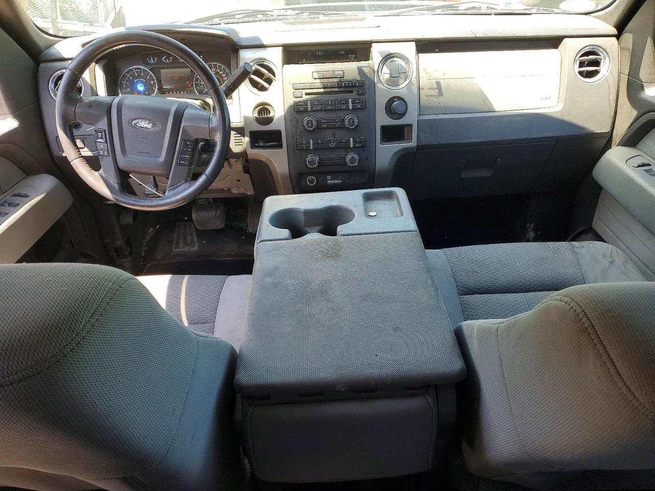Ford F-150 Super Cab