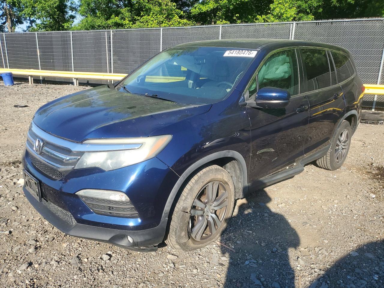 Salvage Honda Pilot Image