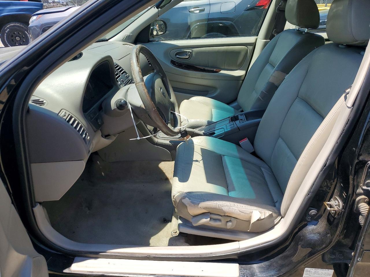 Nissan Maxima Gxe