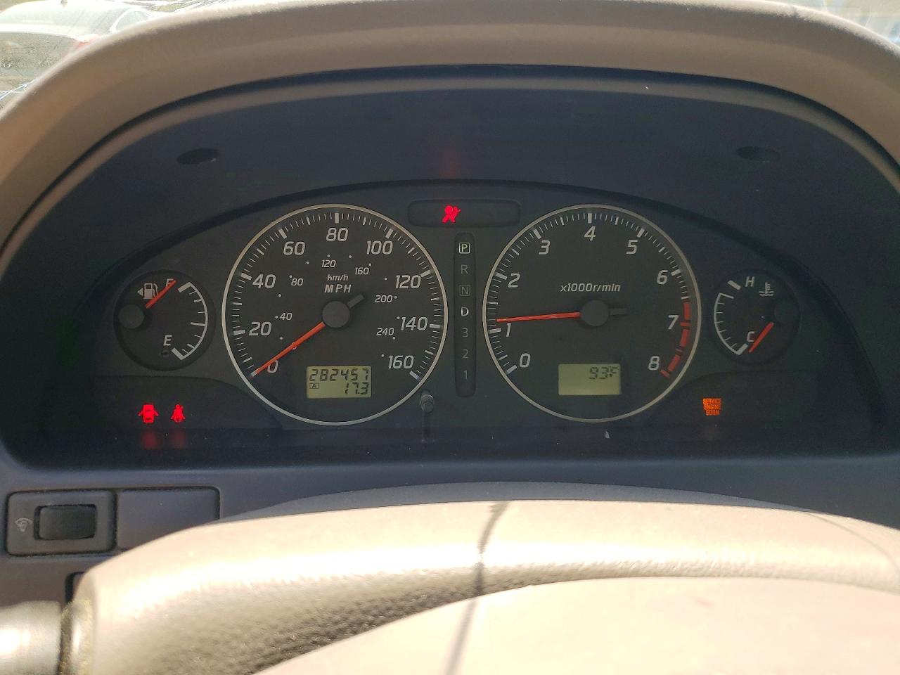 Nissan Maxima Gxe