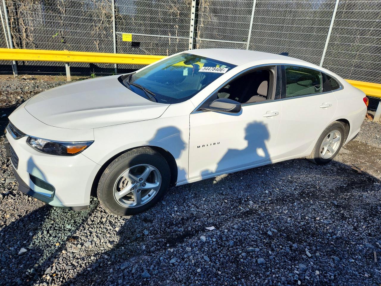 Salvage Chevrolet Malibu Image