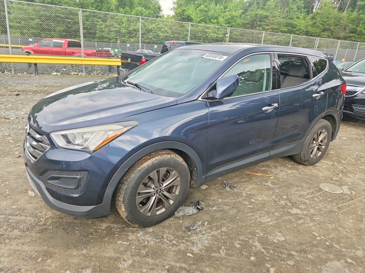 Salvage Hyundai SANTA FE Image
