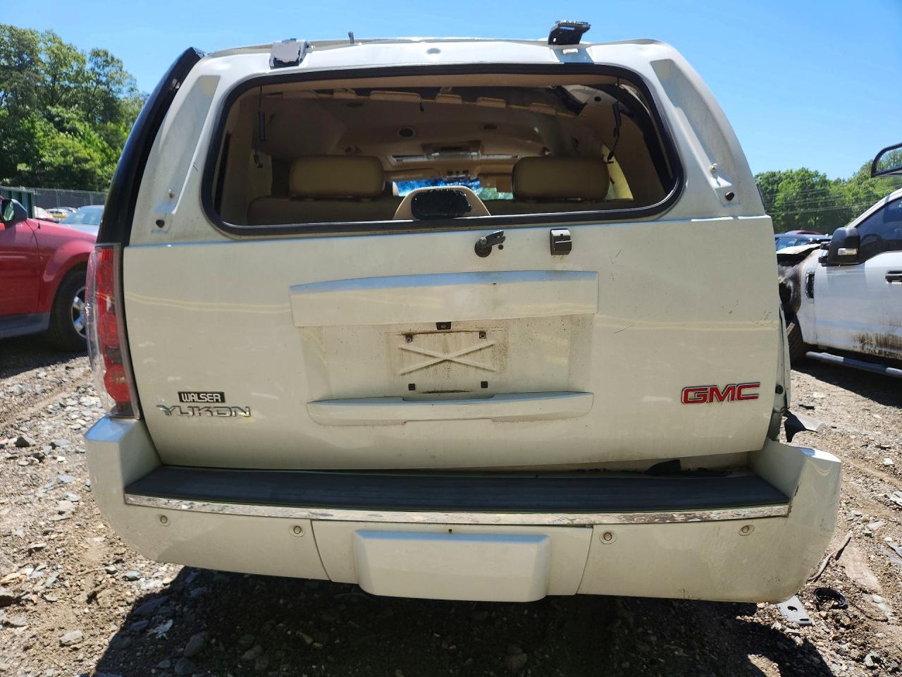 GMC Yukon Denali
