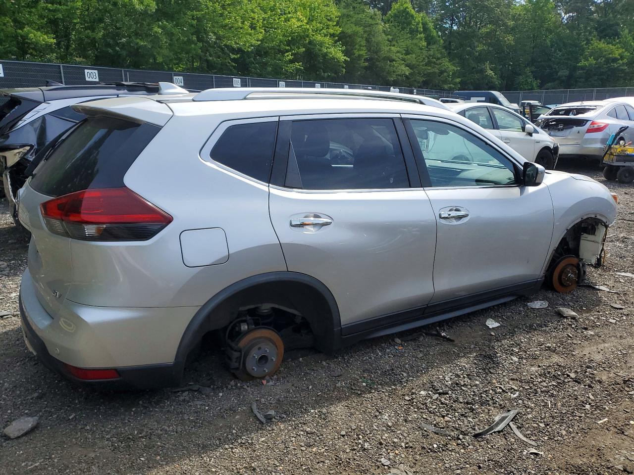 Nissan Rogue Sv