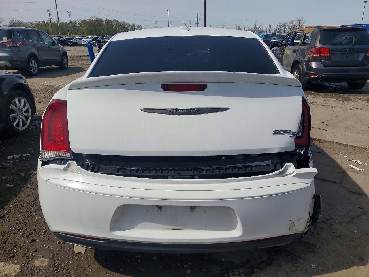 Chrysler 300 S