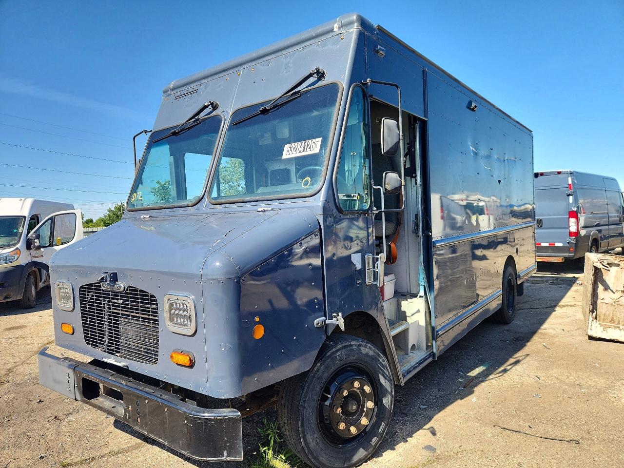 Salvage Freightliner Mt45 Chass Image