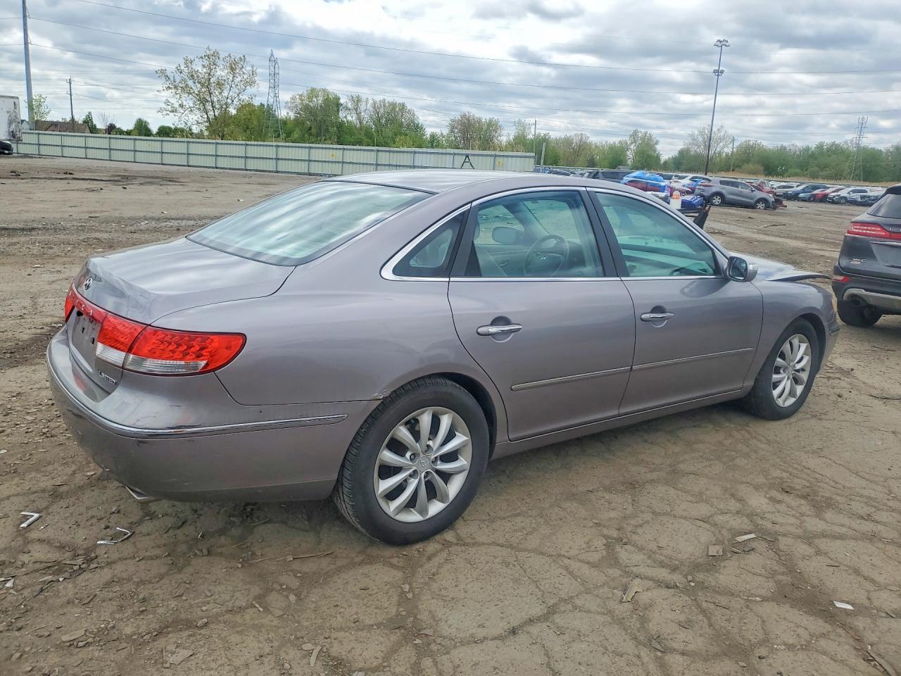 Hyundai Azera Se
