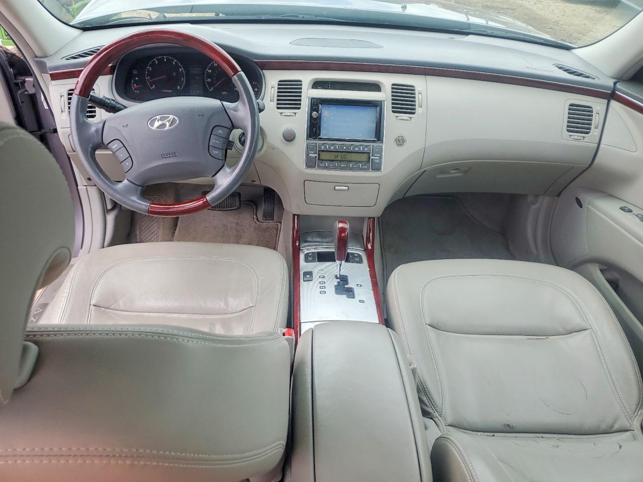 Hyundai Azera Se